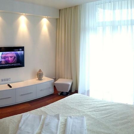 Apartment Mihailovskaya Kijów Zewnętrze zdjęcie